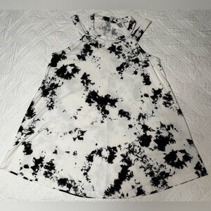 White Birch Black and White Tie Dye A-Line Double Strap Tank Top Medium